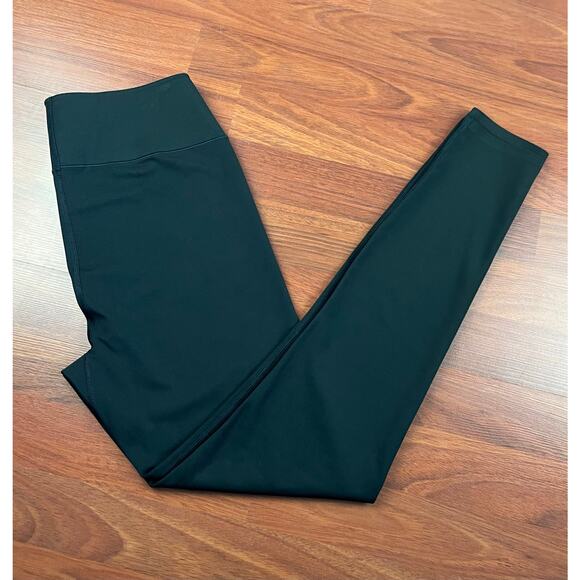 AIRISM Women’s SOFT Black Legging Size Medium NWT - Picture 2 of 7